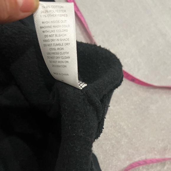 [S]Roxy Black Hoodie Dress Tunic with Vibrant Patterned Pocket - Picture 7 of 8